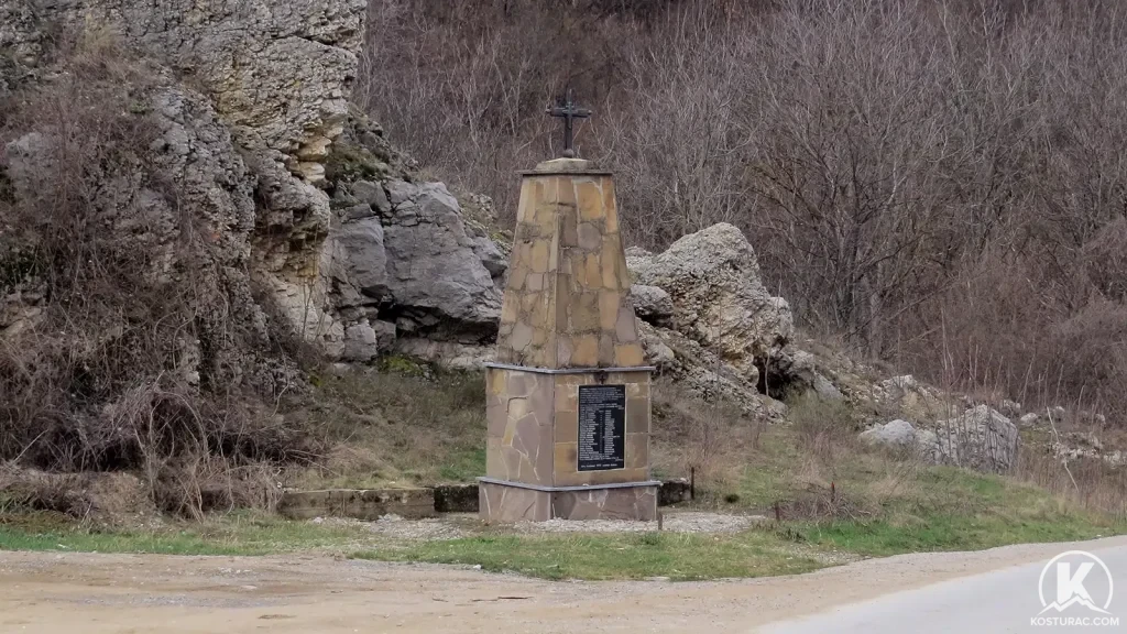 Spomen-obeležje na Jankinoj padini